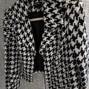 Fashion Bug Black and White Houndstooth Blazer